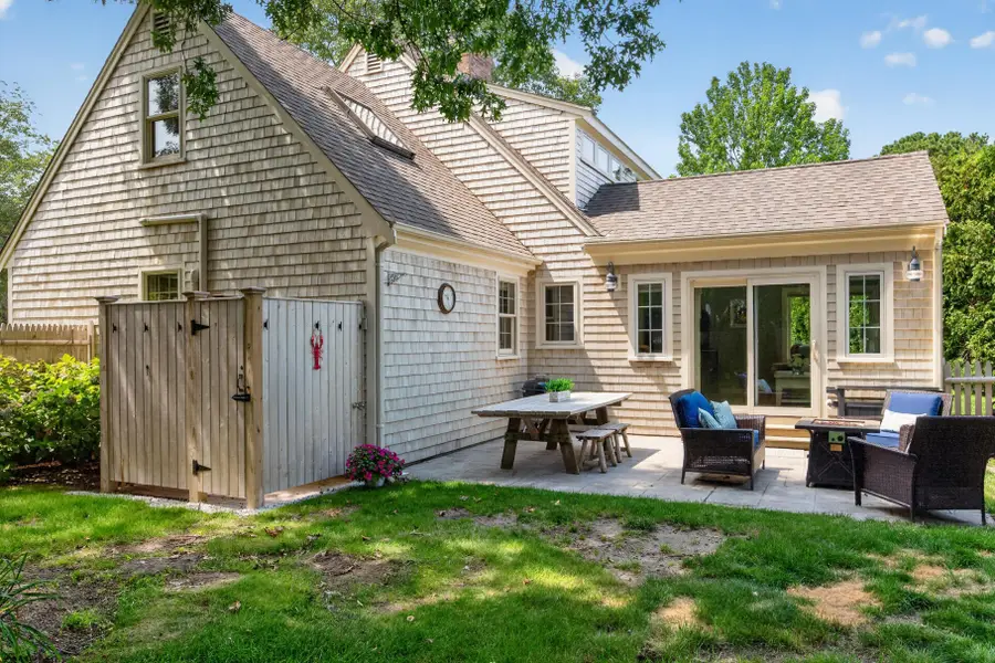 10 S Bray Farm Road, Yarmouth Port, MA 02675 - #3