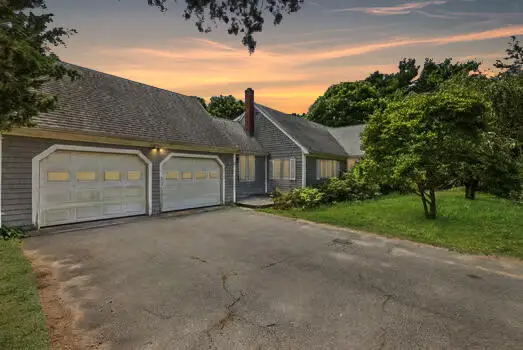 11 Rogia Road, West Yarmouth, MA 02673