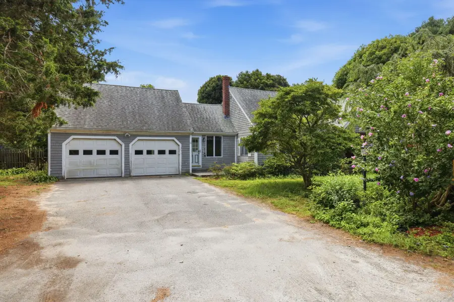 11 Rogia Road, West Yarmouth, MA 02673 - #3