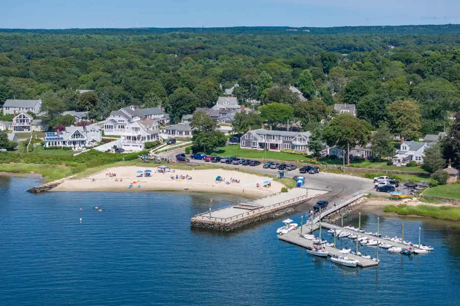 21 Clubhouse Drive, Pocasset, MA 02559 - #3