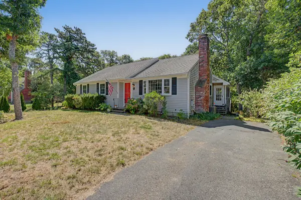 15 Homer Lane, South Dennis, MA 02660