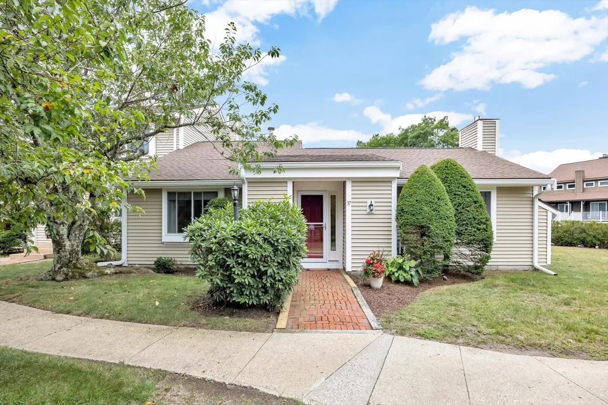 37 Ships View Terrace #UNIT 37, Buzzards Bay, MA 02532 - #1