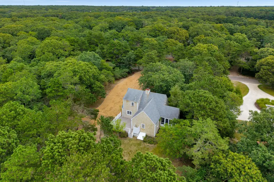 9 Marthas Road, Edgartown, MA 02539 - #2