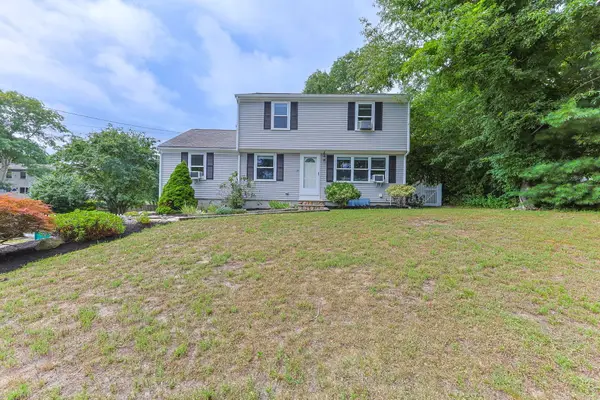 33 Lakefield Road, South Yarmouth, MA 02664