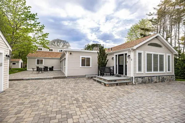 2 Ernst Way, Harwich Port, MA 02646