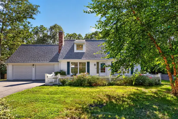 16 Holly Ridge Drive, Sandwich, MA 02563
