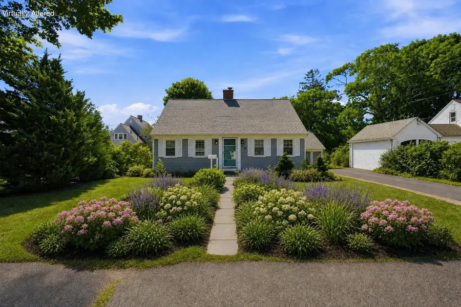 35 Walnut Street, Hyannis, MA 02601 - #2