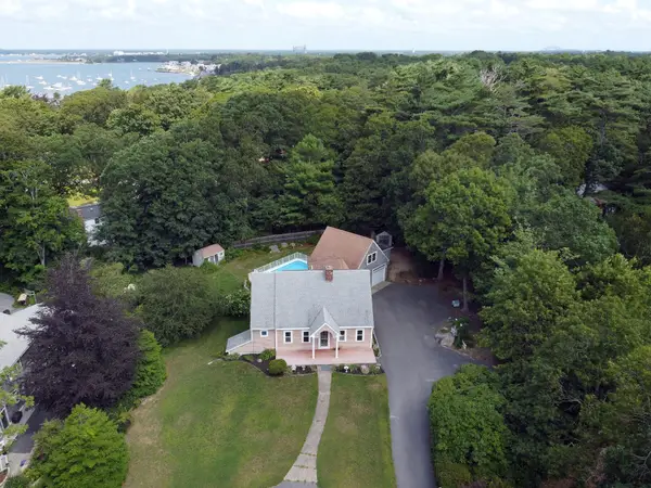 3 Midway Road, Pocasset, MA 02559
