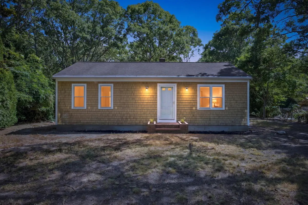123 Elain Avenue, Teaticket, MA 02536 - #1