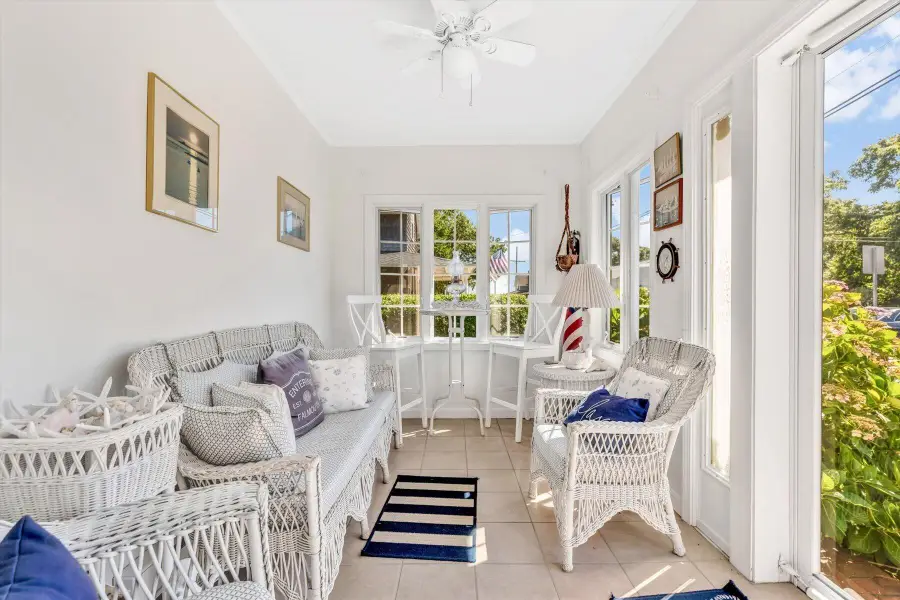 14 Hawthorne Avenue, Falmouth, MA 02540 - #3