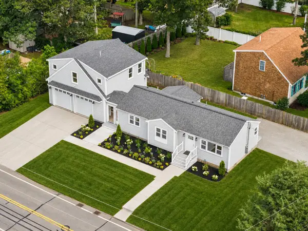 80 Seacoast Shores Boulevard, East Falmouth, MA 02536