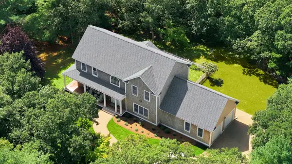 10 Woodhaven Drive, Edgartown, MA 02539