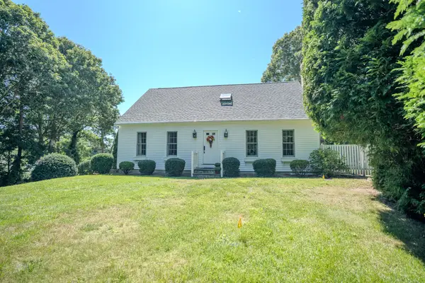 17 Clinton Drive, Yarmouth Port, MA 02675