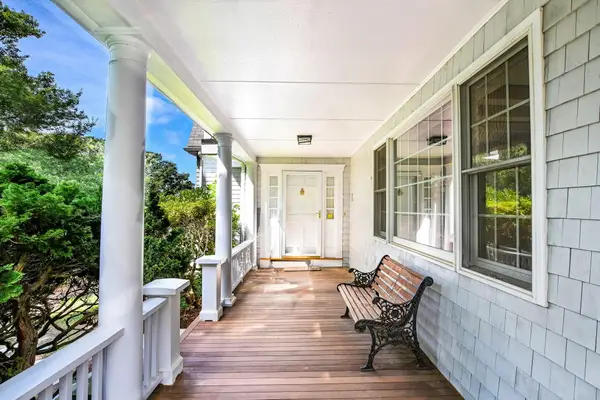 222 Sippewissett Road, Falmouth, MA 02540