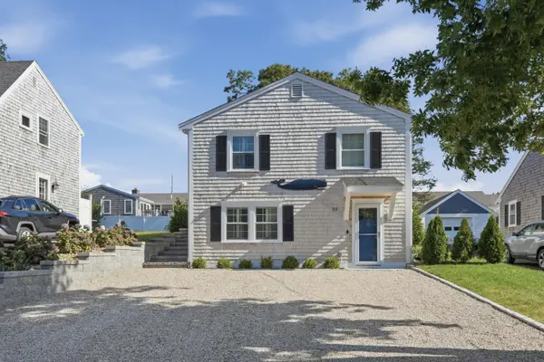 33 Dexter Avenue, Sandwich, MA 02563