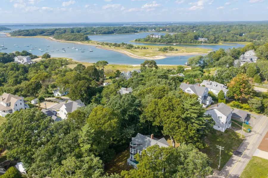 34 Pequossett Avenue, North Falmouth, MA 02556 - #2