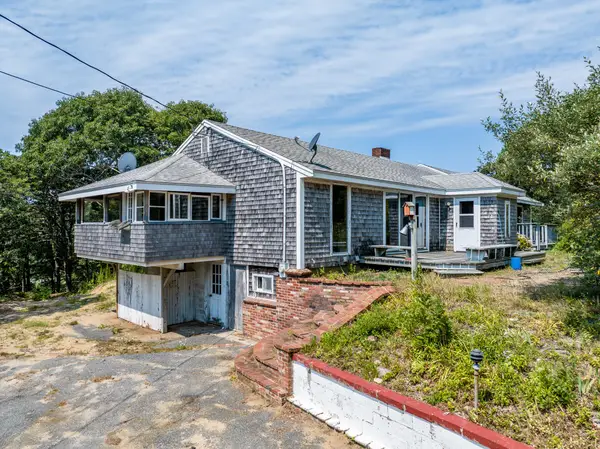 206 Rte 6, Truro, MA 02666