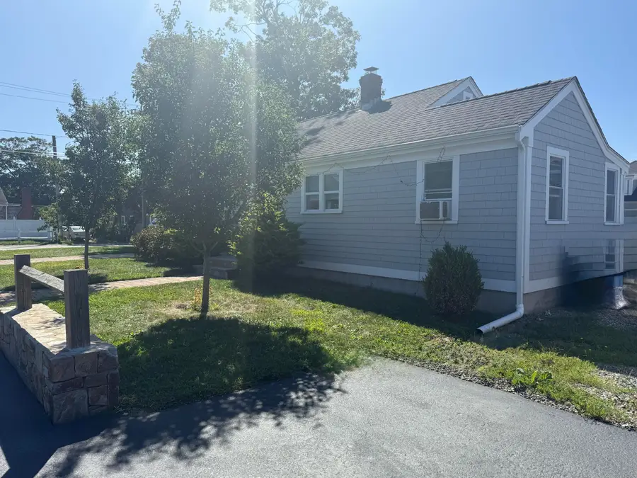 19 Spring Street, Hyannis, MA 02601 - #3