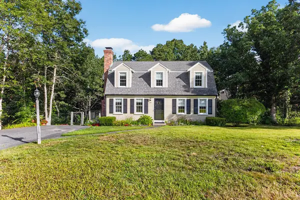 126 Old Colony Drive, Mashpee, MA 02649