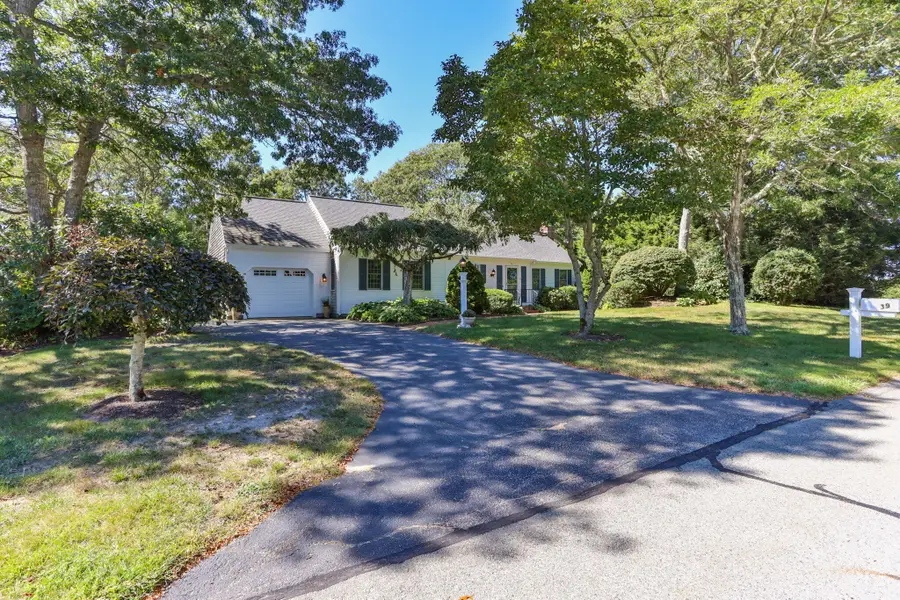 39 Spinnaker Lane, Pocasset, MA 02559 - #2