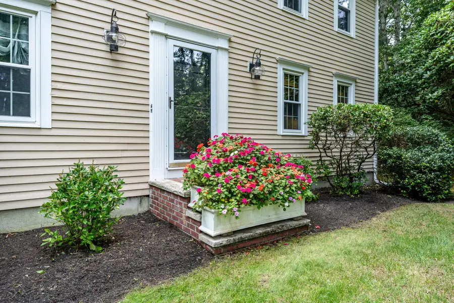 7 Harpers Hollow, East Sandwich, MA 02537 - #3