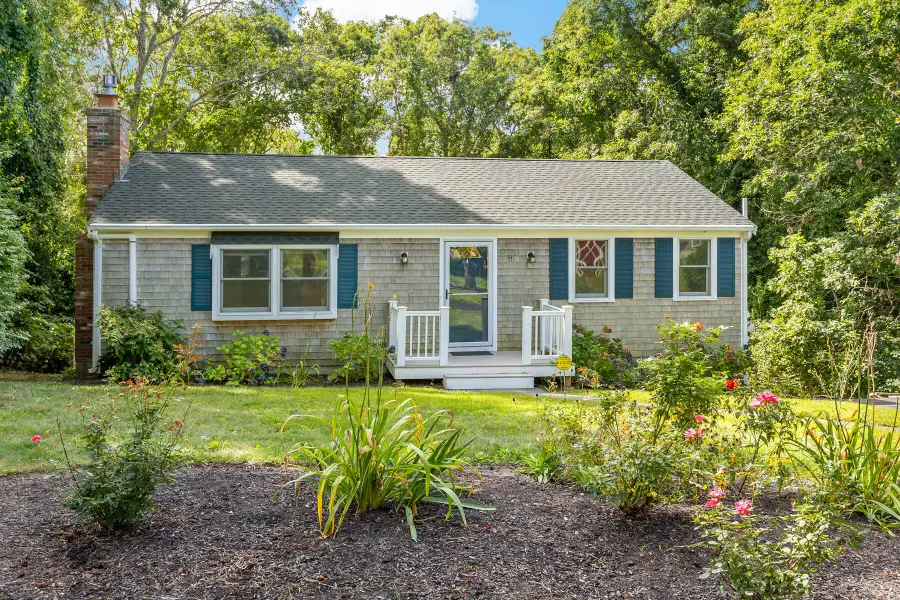 11 Warwick Way, Mashpee, MA 02649 - #2