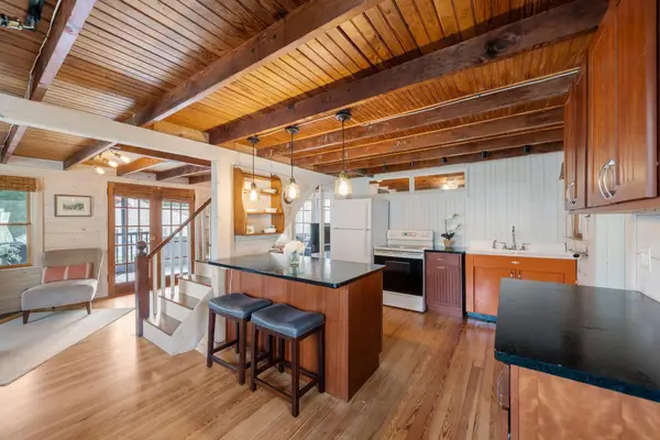 12 Holmes Avenue, Kingston, MA 02364