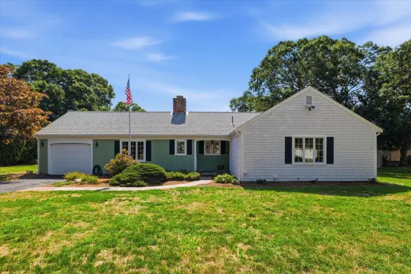 11 Kit Carson Way, Yarmouth Port, MA 02675