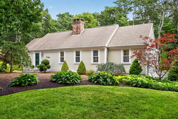 4 Wolf Hill Road, East Sandwich, MA 02537