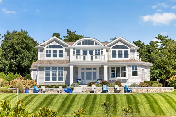 12 Pond Street, Chatham, MA 02633