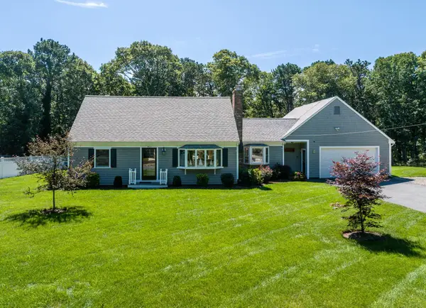 11 Captain Prestons Road, Dennis, MA 02638