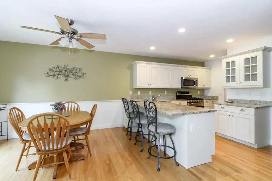 2 Candleberry Court #UNIT 2, Bourne, MA 02532 - #3