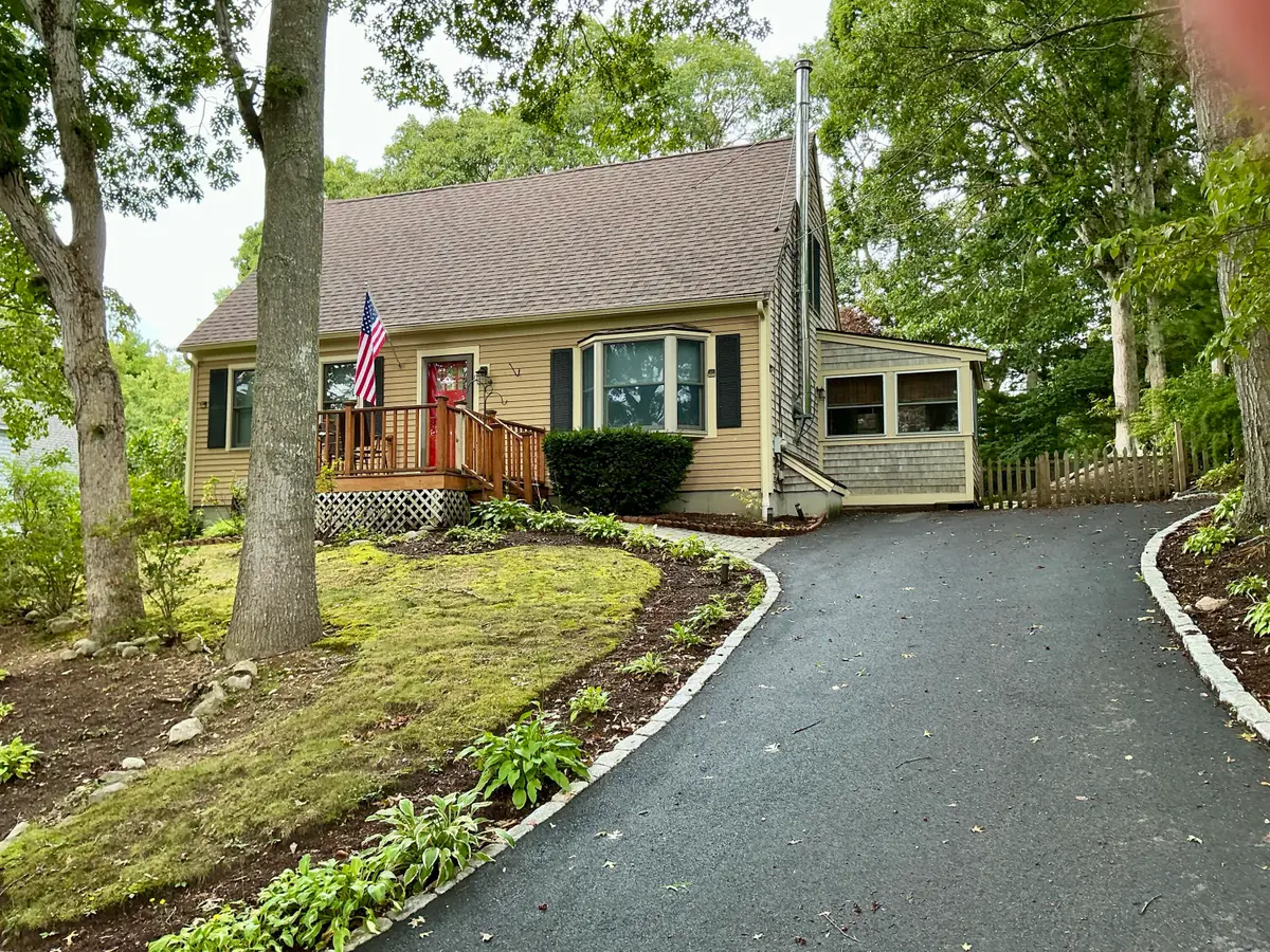 17 Mohawk Road, Mashpee, MA 02649 - #1
