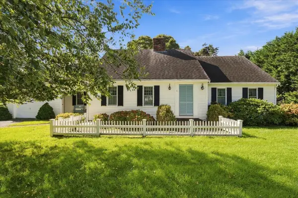 8 Loch Rannoch Way, Yarmouth Port, MA 02675