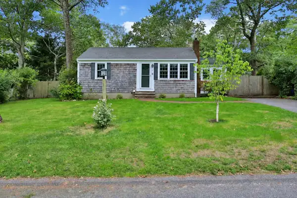 21 Ashkins Drive, Dennis, MA 02638