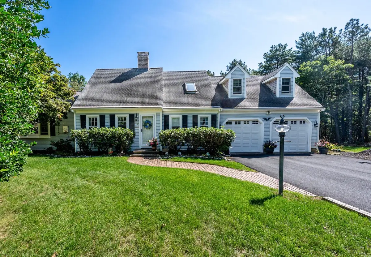 10 Oxfordshire Place, Mashpee, MA 02649 - #1