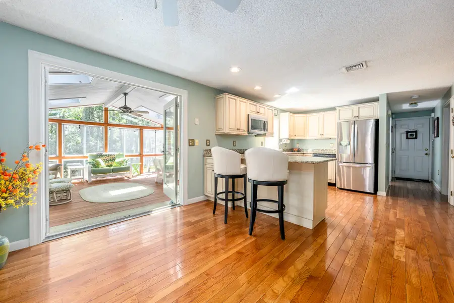 10 Oxfordshire Place, Mashpee, MA 02649 - #3