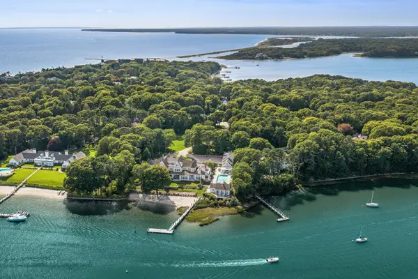 74 Garrison Lane, Osterville, MA 02655