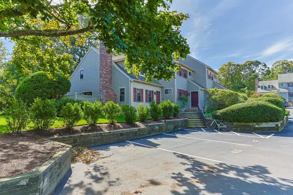 45 West Road #APT 4G, Orleans, MA 02653