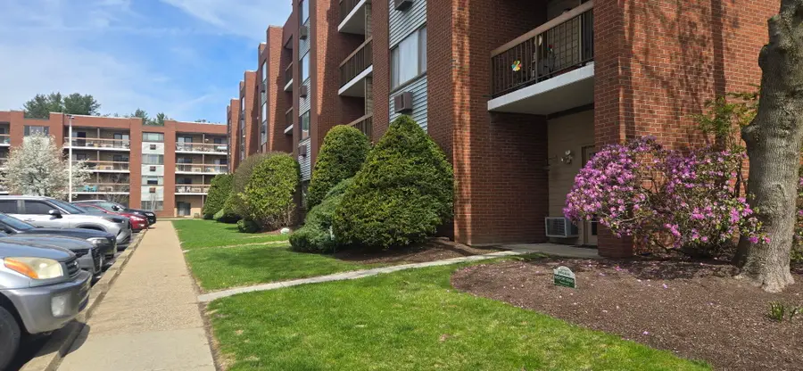 4975 Washington Street #310, West Roxbury, MA 02132 - #3