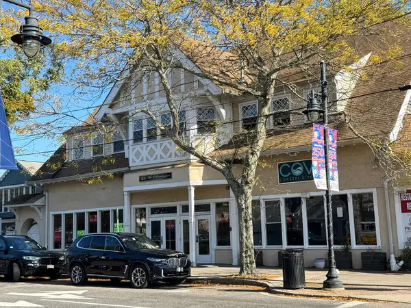 615 Main Street #UNIT 1, Hyannis, MA 02601