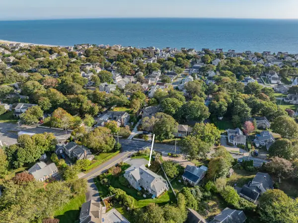 4 Wyndymere Road, Harwich Port, MA 02646