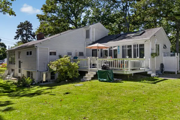15 Atkinson Road, East Falmouth, MA 02536
