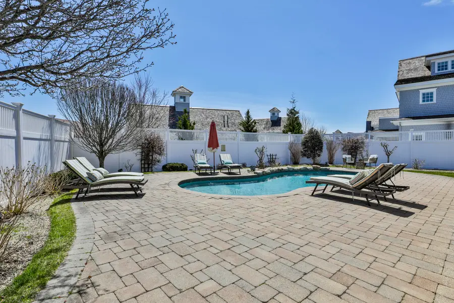 5 Coastline Drive, Mashpee, MA 02649 - #2