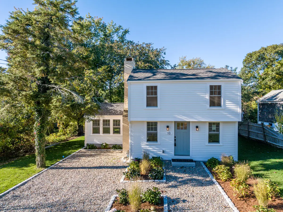 10 North Road, West Dennis, MA 02670 - #1