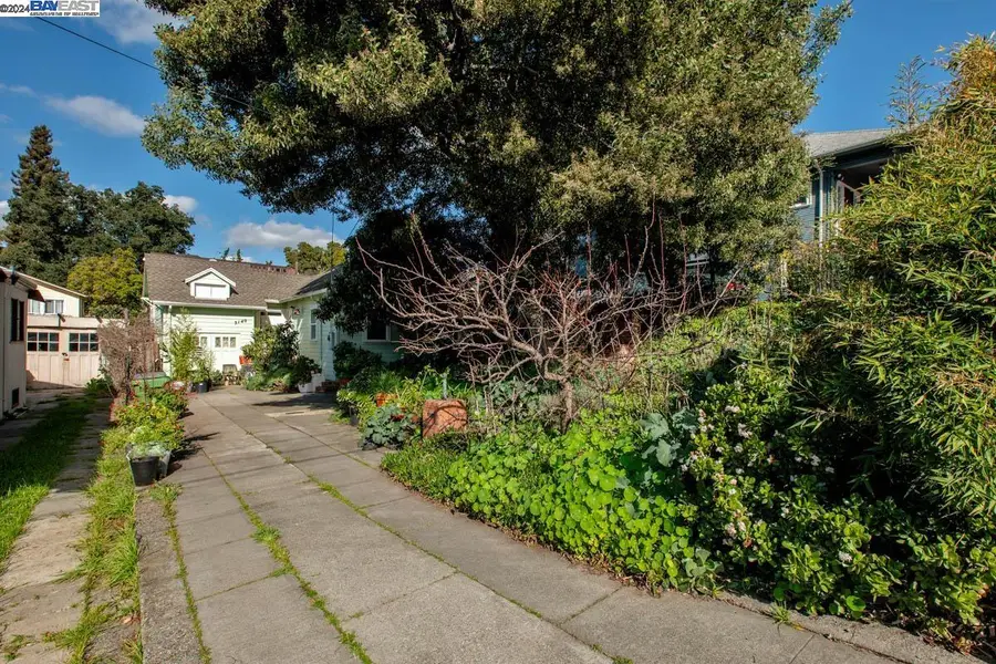 3140 27Th St, Oakland, CA 94601 - #2