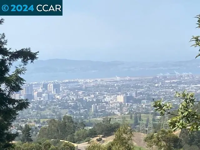 6044 Skyline Blvd, Oakland, CA 94611 - #1