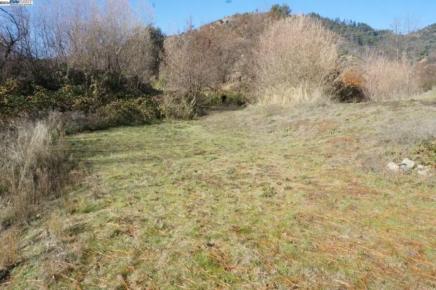 50 Acorn Ln, Junction City, CA 96048 - Image #3