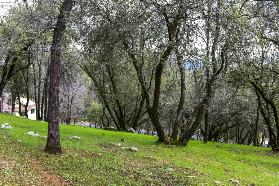 19077 Apple Valley Dr., Sonora, CA 95370 - Image #3