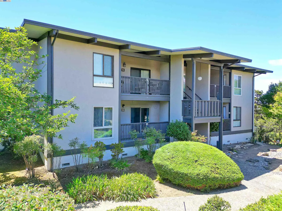 19100 Crest Ave  #23, Castro Valley, CA 94546 - #1